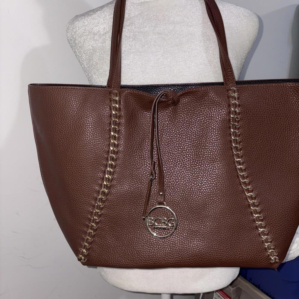 NWOT BCBG Chocolate Tote/Shoulder Bag with Black Interior‎ & Gold Logo Hardware